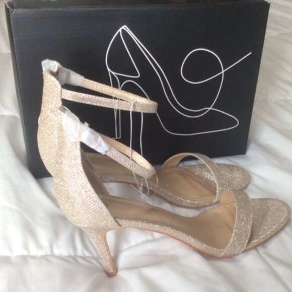 GOLD GLITTER ANKLE STRAP HEELS - Picture 7 of 9